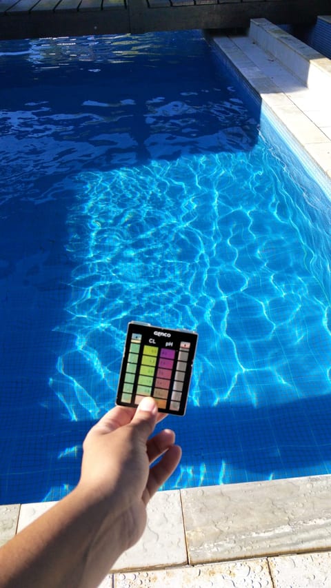 Limpeza e manutenção de piscina