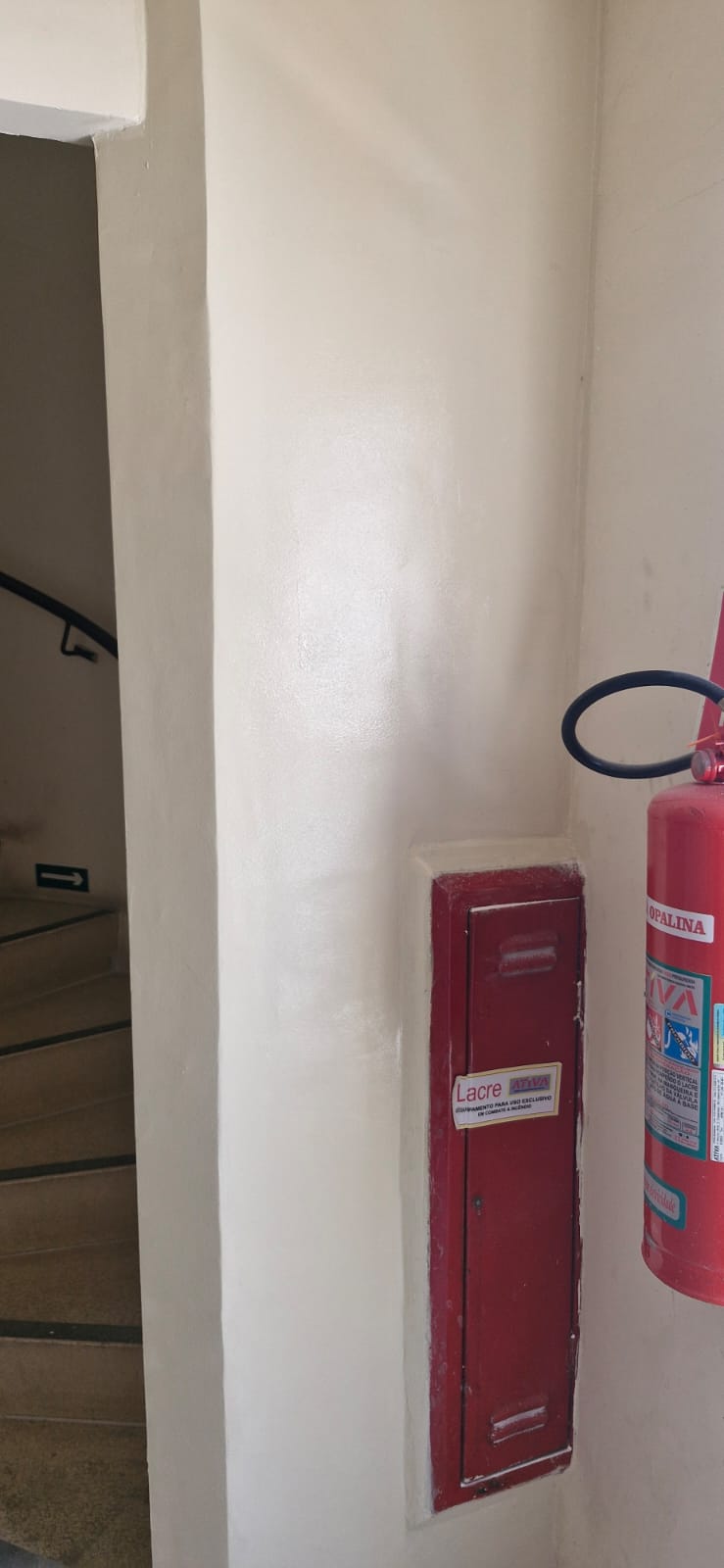 Troca de tubulação e reparo nas paredes com pintura