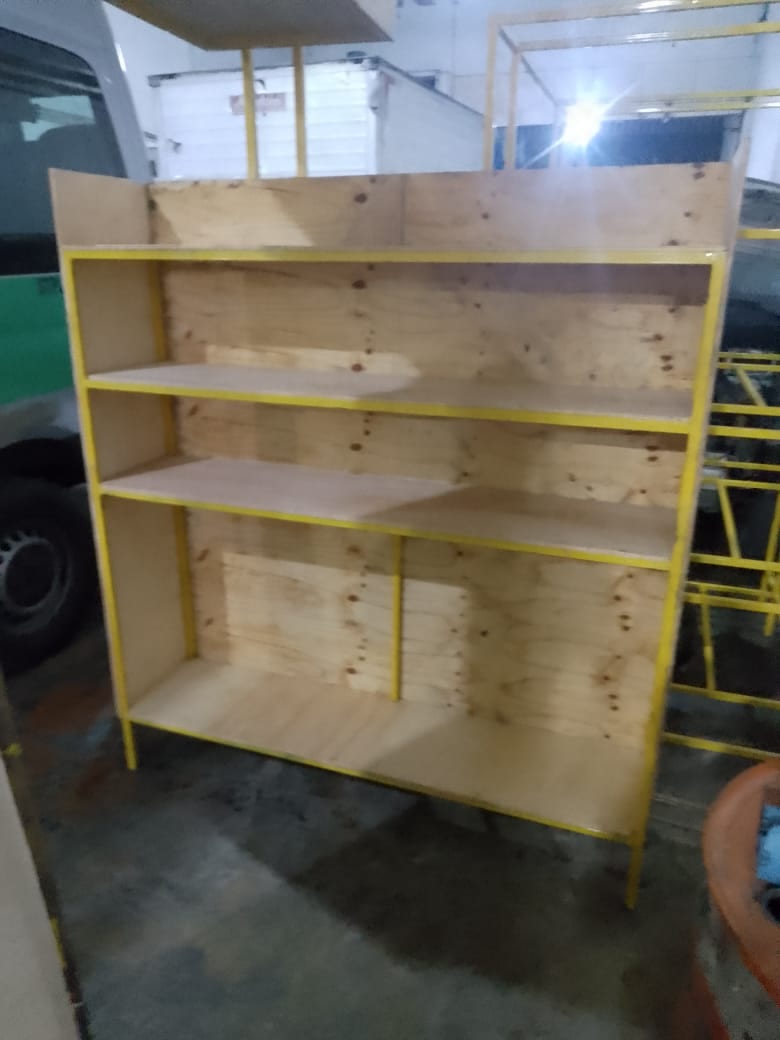 Fabricação de portões armários bancadas e manutenção