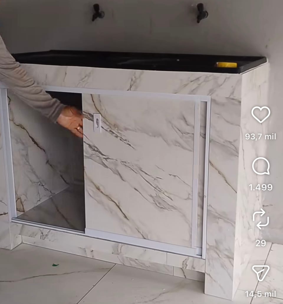 Preciso fazer fechamento de pia e escada e colocar piso