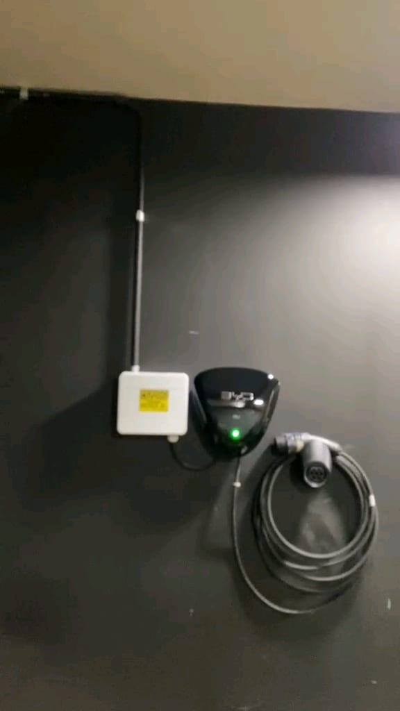 Troca de tomada, infra pra quadro de distribuição e para carregador de carro elétrico e troca de disjuntores